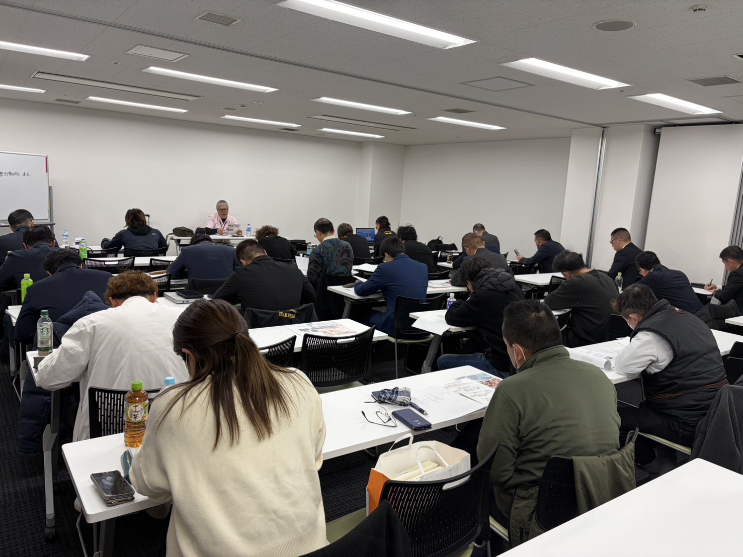 代表 井之上が、特殊清掃・遺品整理をはじめとする専門資格を全て取得しました